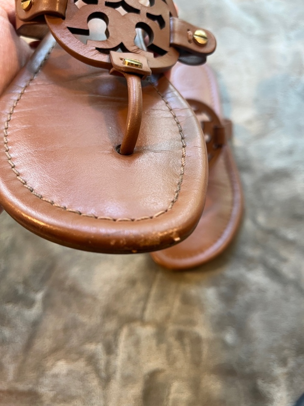 Tory Burch Tan Leather Logo Thong Sandals - Picture 3 of 9